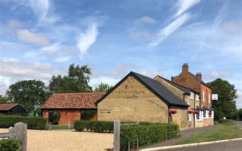 the red house longstowe.